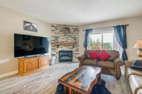 Pigeon Forge Condo with Pools about 3 Mi to Dollywood!